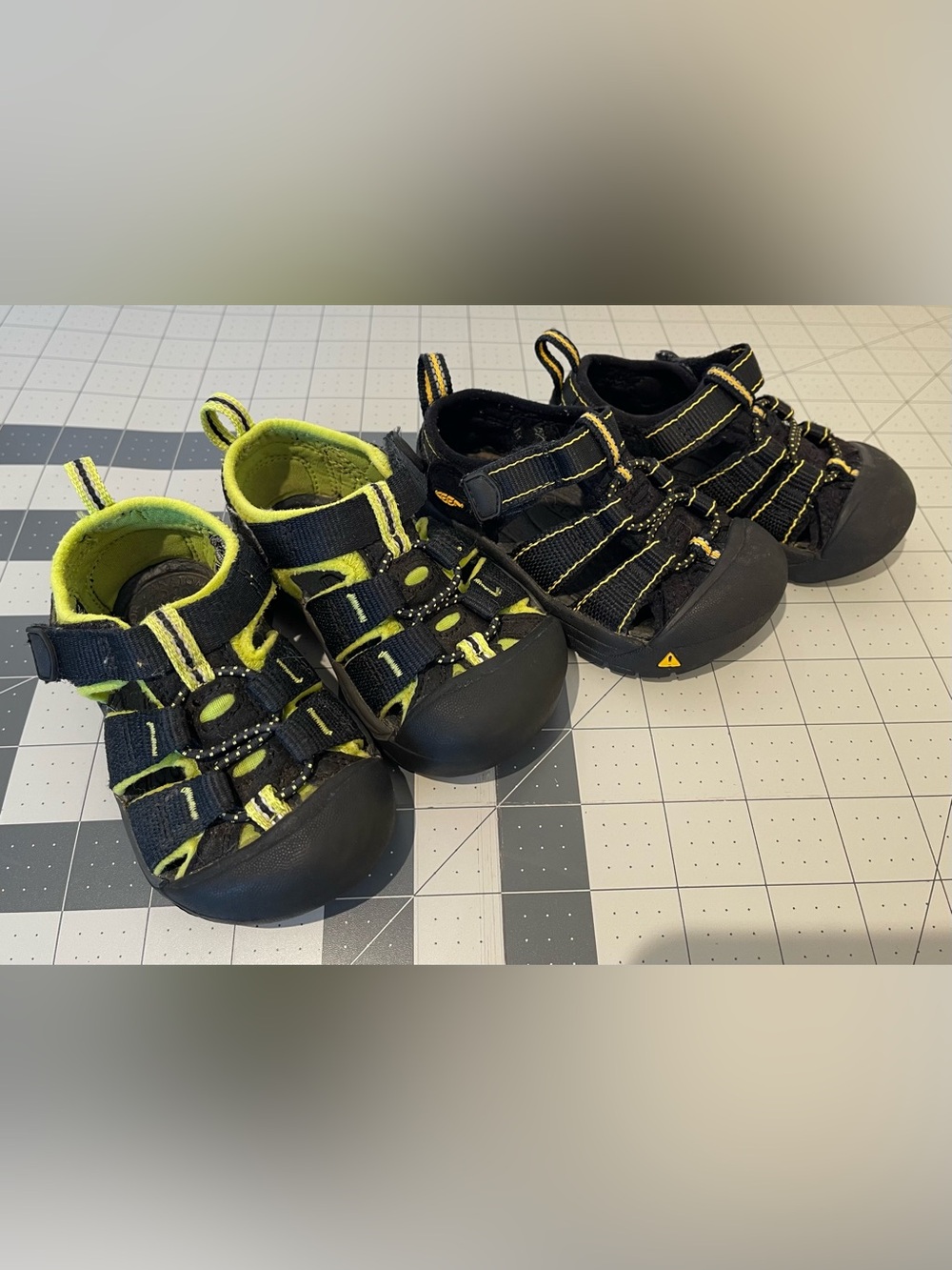 2 Pair KEEN Newport H2 Kids Sandals Size 4 & 5 Black Yellow Lime Water Hiking